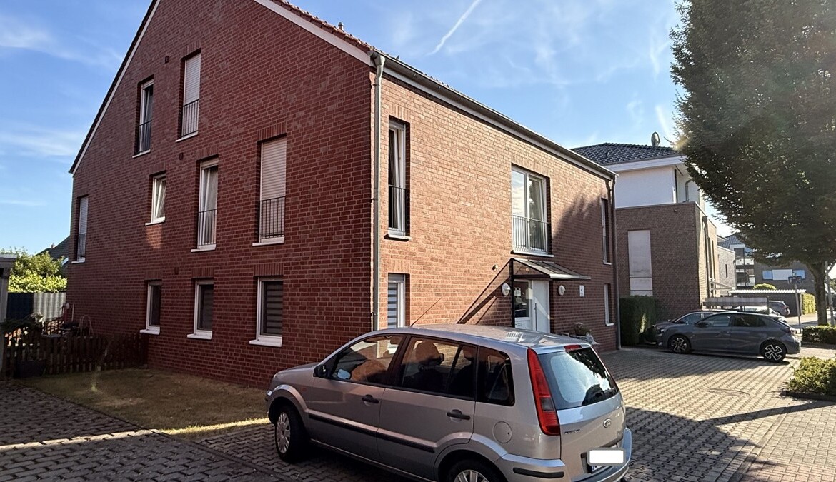 Nur mit Wohnberechtigungsschein OG-Wohnung mit Südbalkon - Photo 3