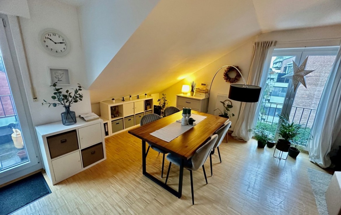 Zentral und ruhig gelegen mit schönen Grundriss! - Photo 2