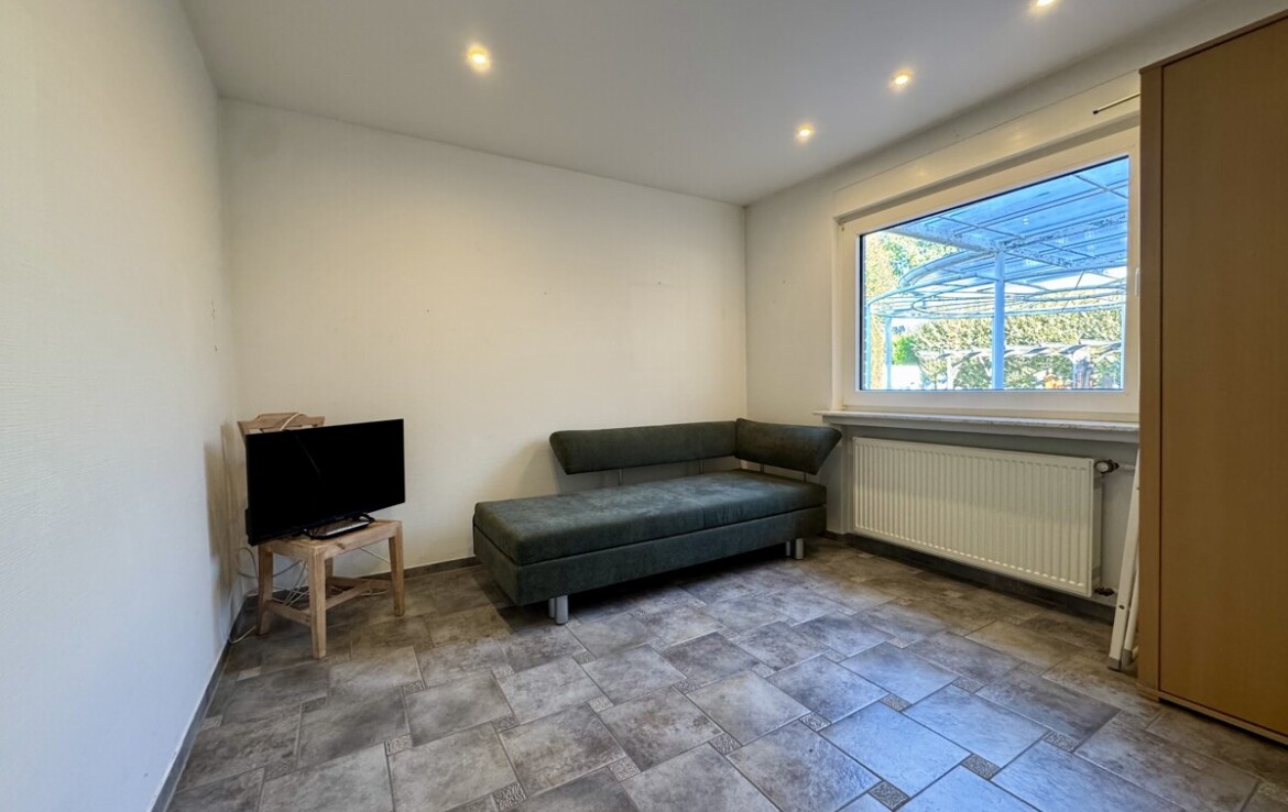 Zimmer III EG