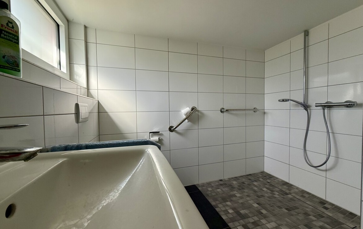 Badezimmer EG