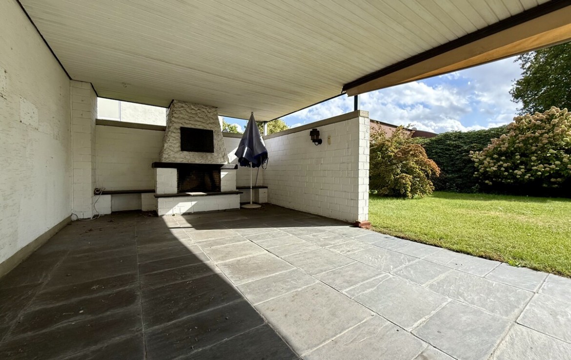 Überdachte Terrasse
