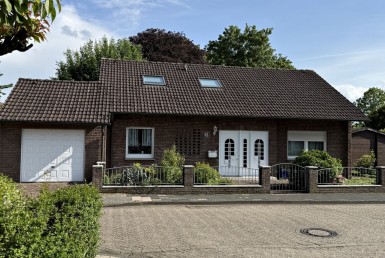 Hausansicht Strasse
