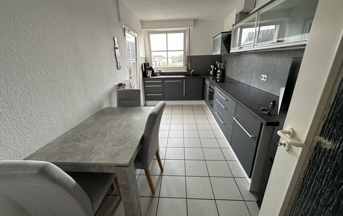 Dachgeschosswohnung in zentraler Lage! - Photo 3