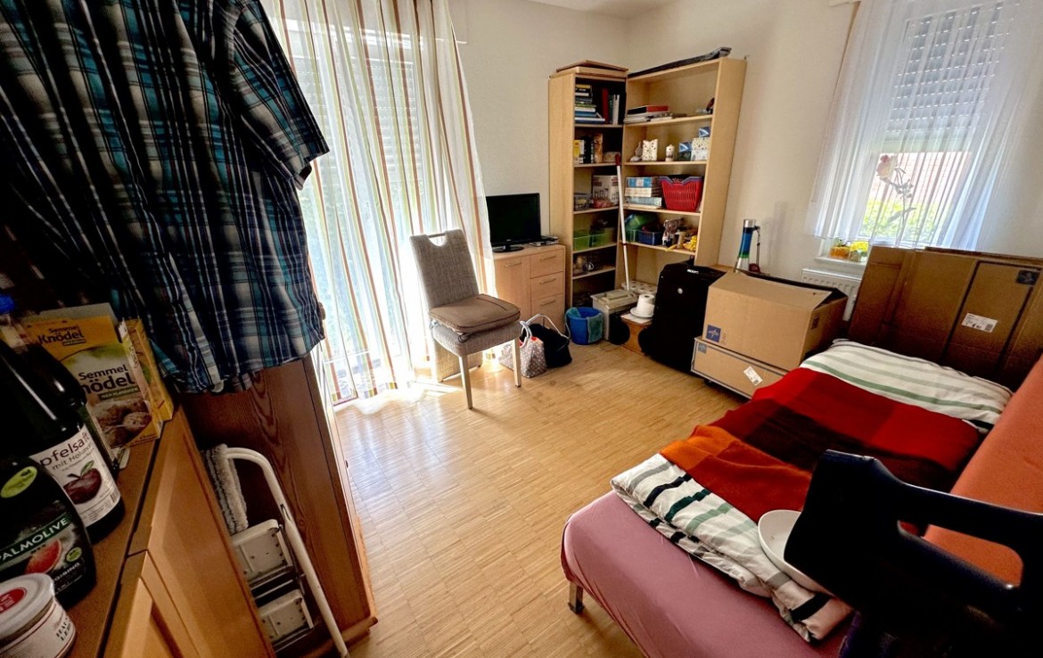 Zentral und ruhig gelegen mit schönem Grundriss! - Foto 3