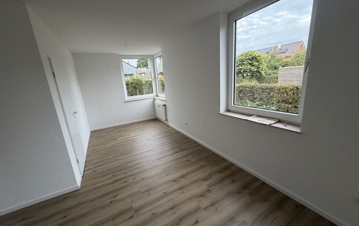 Schöne, renovierte 2-Zimmer-Wohnung im freundlichen Mehrfamilienhaus - Photo 2
