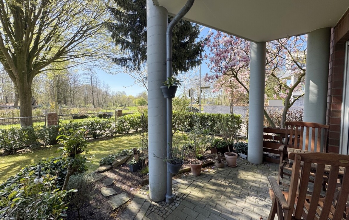 Gepflasterte Terrasse