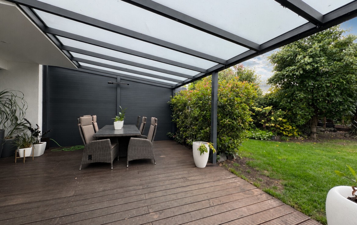 Überdachte Terrasse