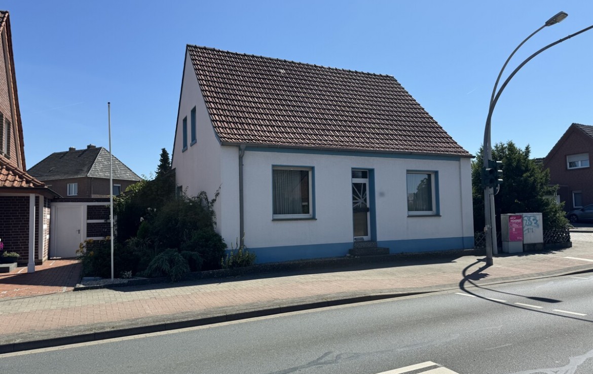 Straßenansicht