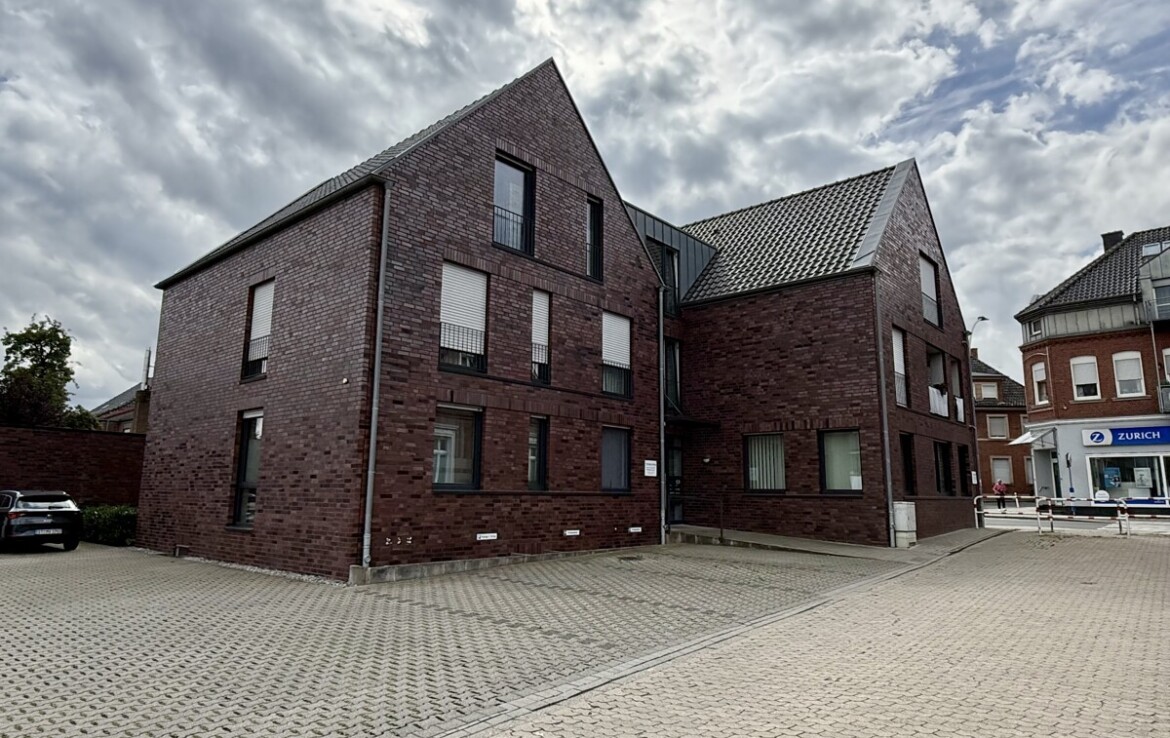 Straßenansicht