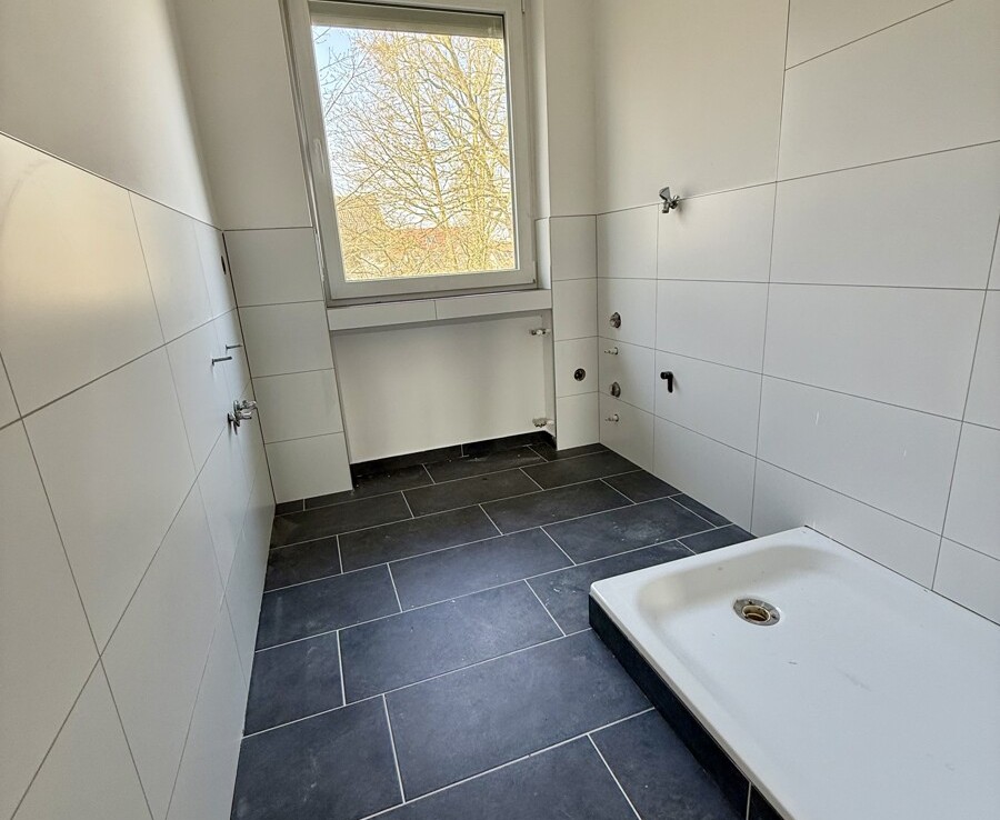 Erstbezug nach Sanierung – ansprechende 4-Zimmerwohnung - Foto 3