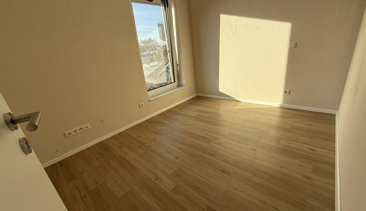 Kinder-/Arbeitszimmer