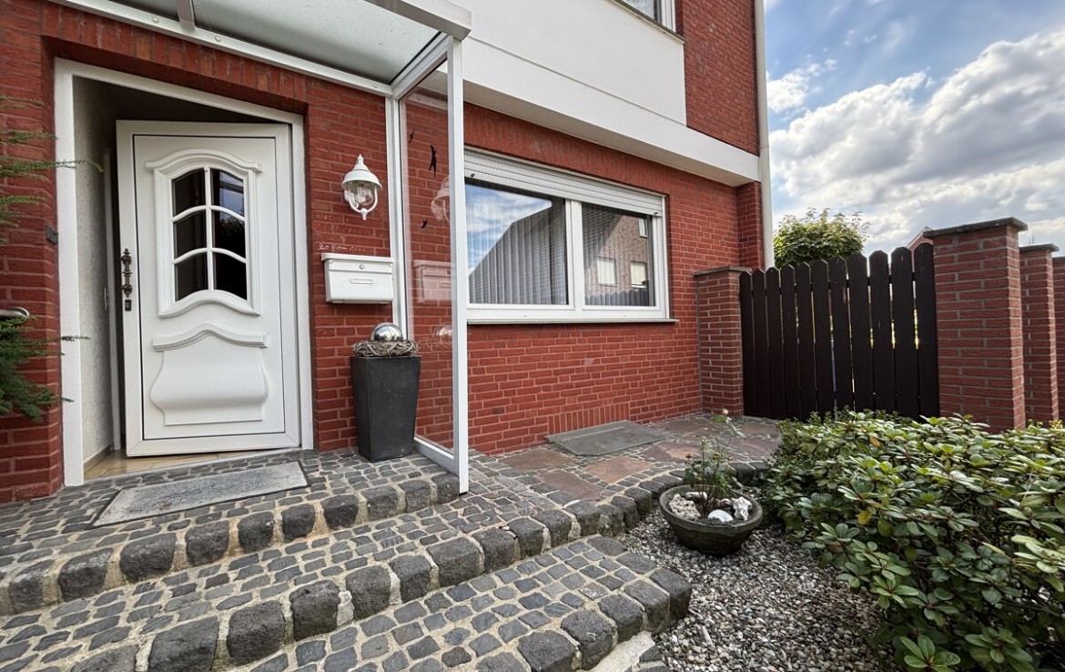Hausfront Ansicht II